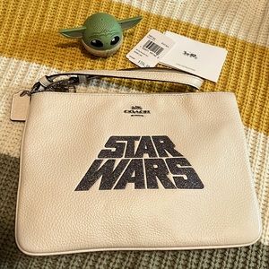 Coach Star Wars XL Leather Silver / White Glitter Gallery Wristlet MSRP $195 NWT